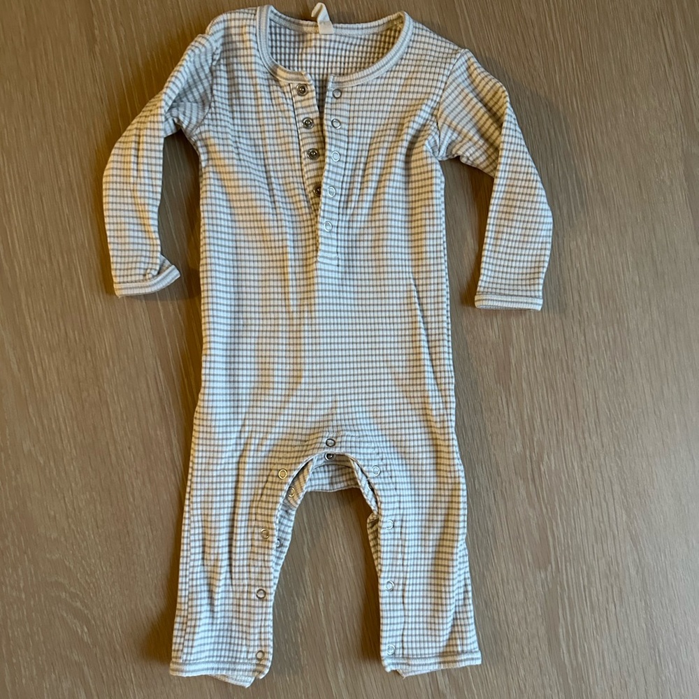 Quincy Mae Cream and Tan Checkered Footie